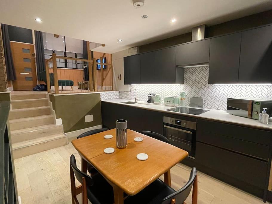 Апартаменти Exposed Brick Flat Finsbury Park Лондон Екстер'єр фото